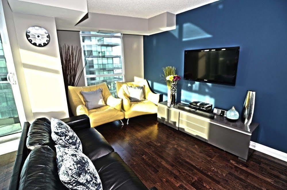 Amber Suite Toronto Exterior photo